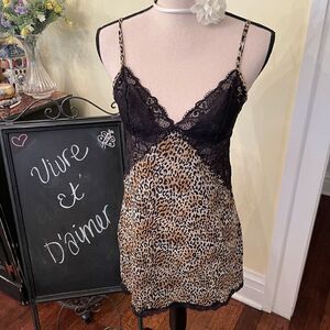 Victoria Secret Sz M Cheetah Print Chemise EUC